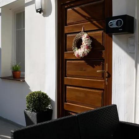 Kiralyleanyka Lägenhet *