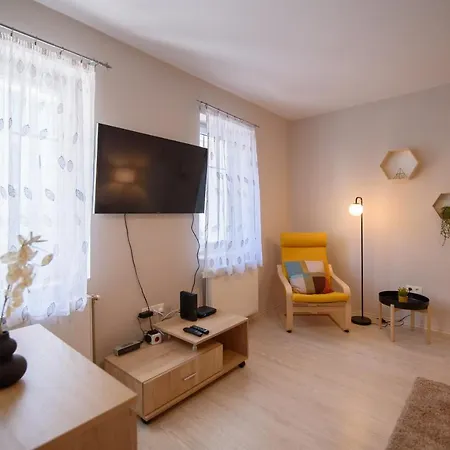 Lägenhet Kiralyleanyka